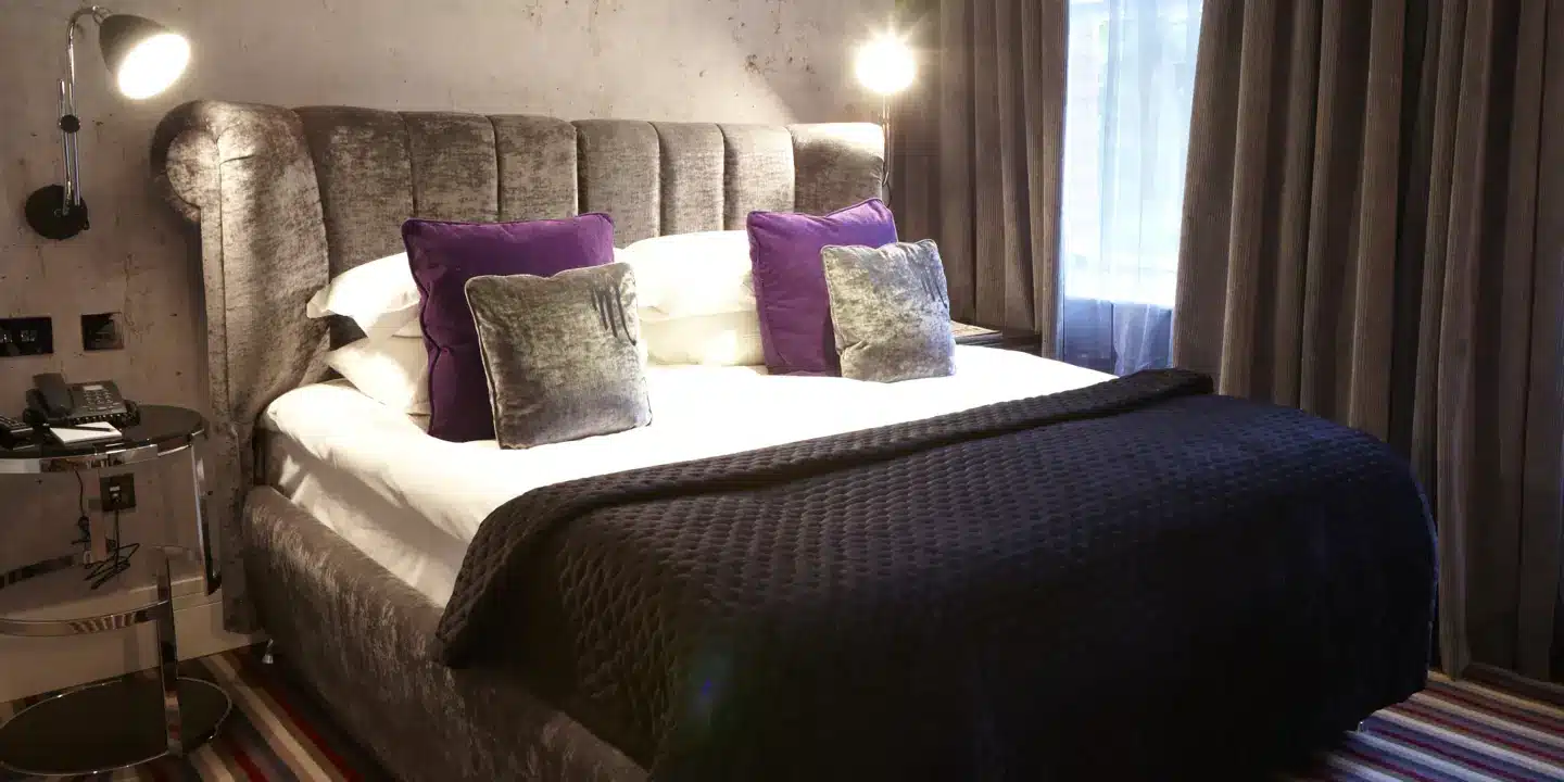 mal-london-standard-room-1